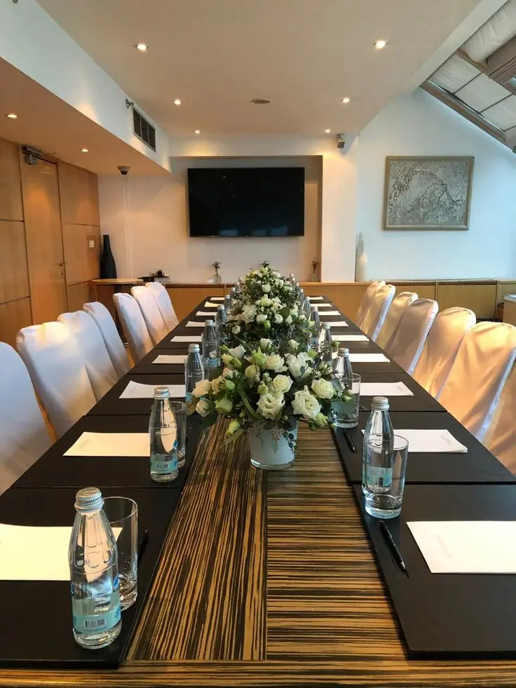 Connecting teams beyond boardrooms